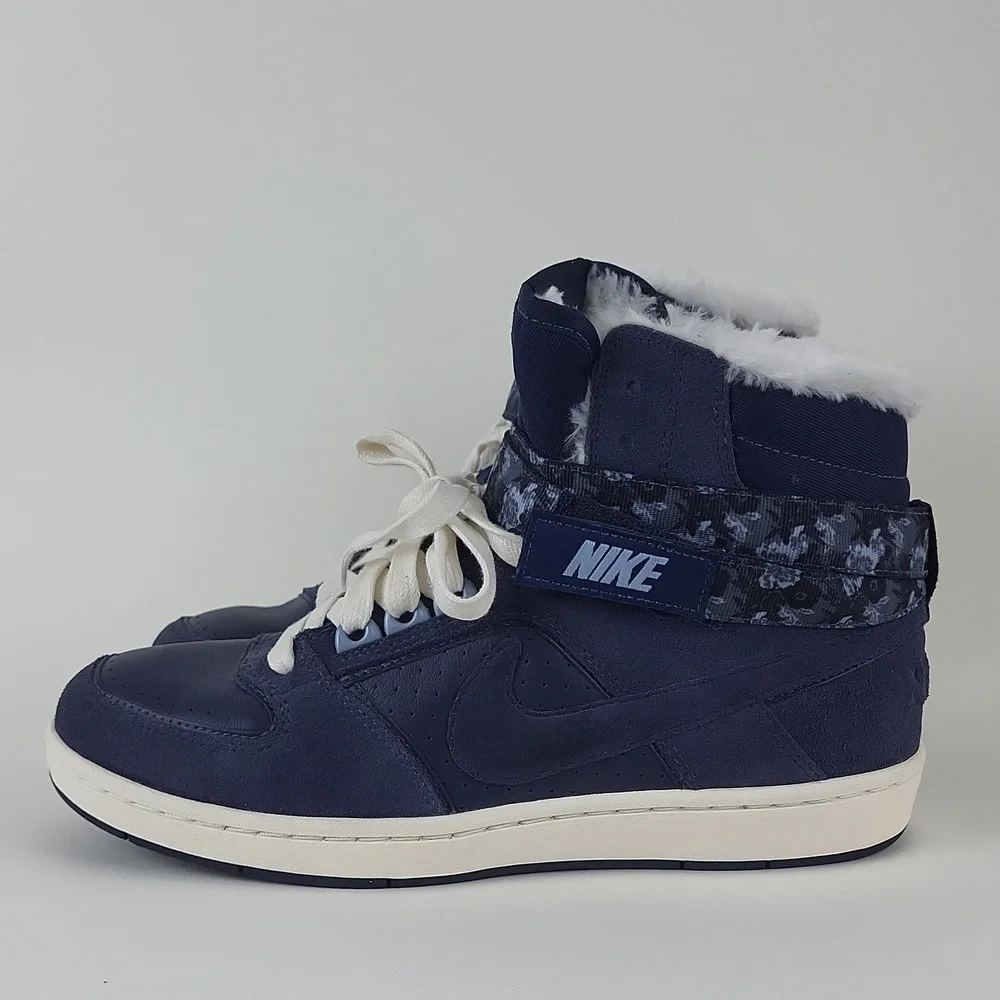 New Sample Women's Nike Delta Lite Mid Premium Faux Fur